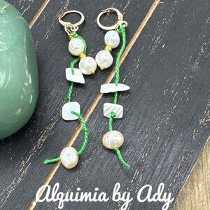 Freshwater pearl green tasel long bohemian earrings